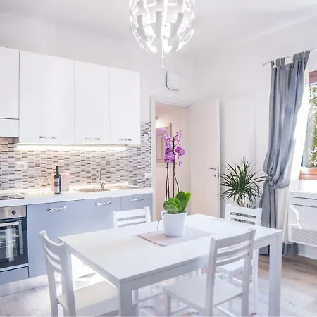 Cascine Holidays Apartman