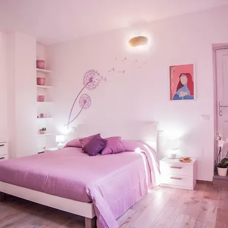 Cascine Holidays Apartman *