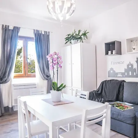 Cascine Holidays Appartement *